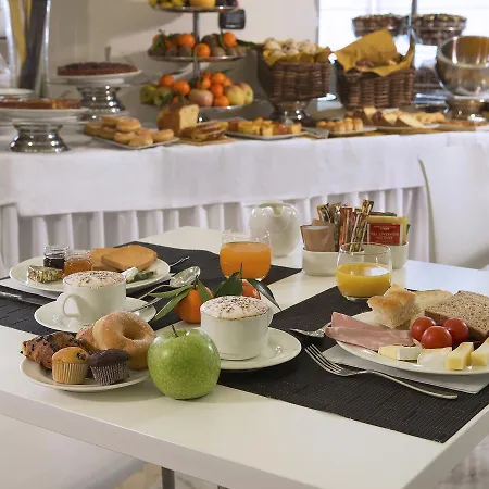 Hotell My One 4*
