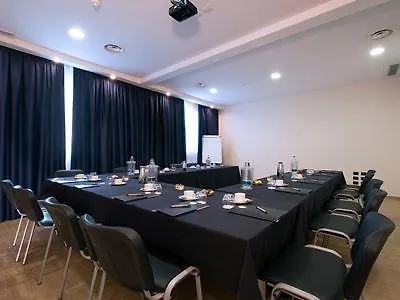 酒店 Four Points Flex By Sheraton Airport 4*