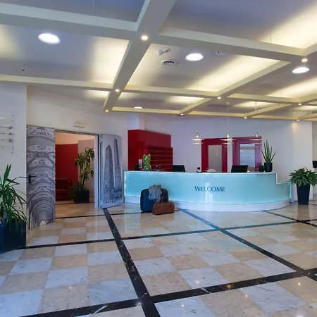 Four Points Flex By Sheraton Airport Hotel