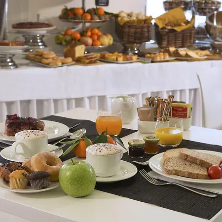 Four Points Flex By Sheraton Airport 4*