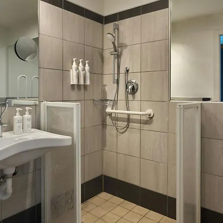 Hotel Four Points Flex By Sheraton Airport 4*