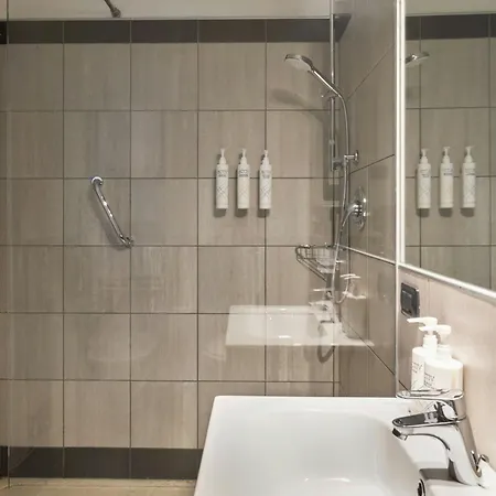Four Points Flex By Sheraton Airport 4*