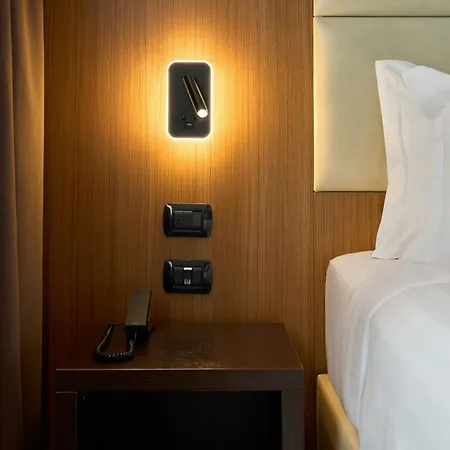 Four Points Flex By Sheraton Airport Hotel