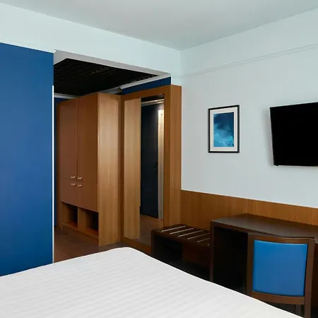 Four Points Flex By Sheraton Airport Hotel 4*