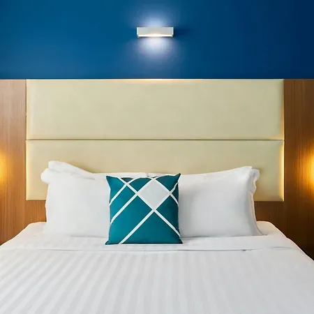Hotel Four Points Flex By Sheraton Airport 4*