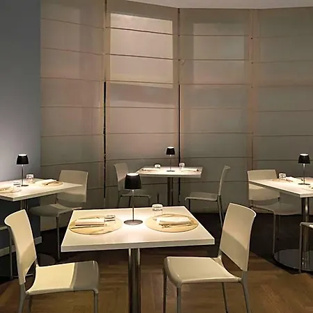 Four Points Flex By Sheraton Airport 4*