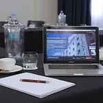 Отель Four Points Flex By Sheraton Bologna Airport 4*